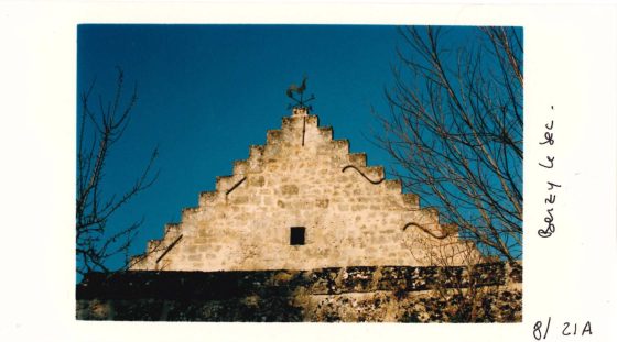 Le pas de moineaux, une signature architecturale du Soissonnais ?