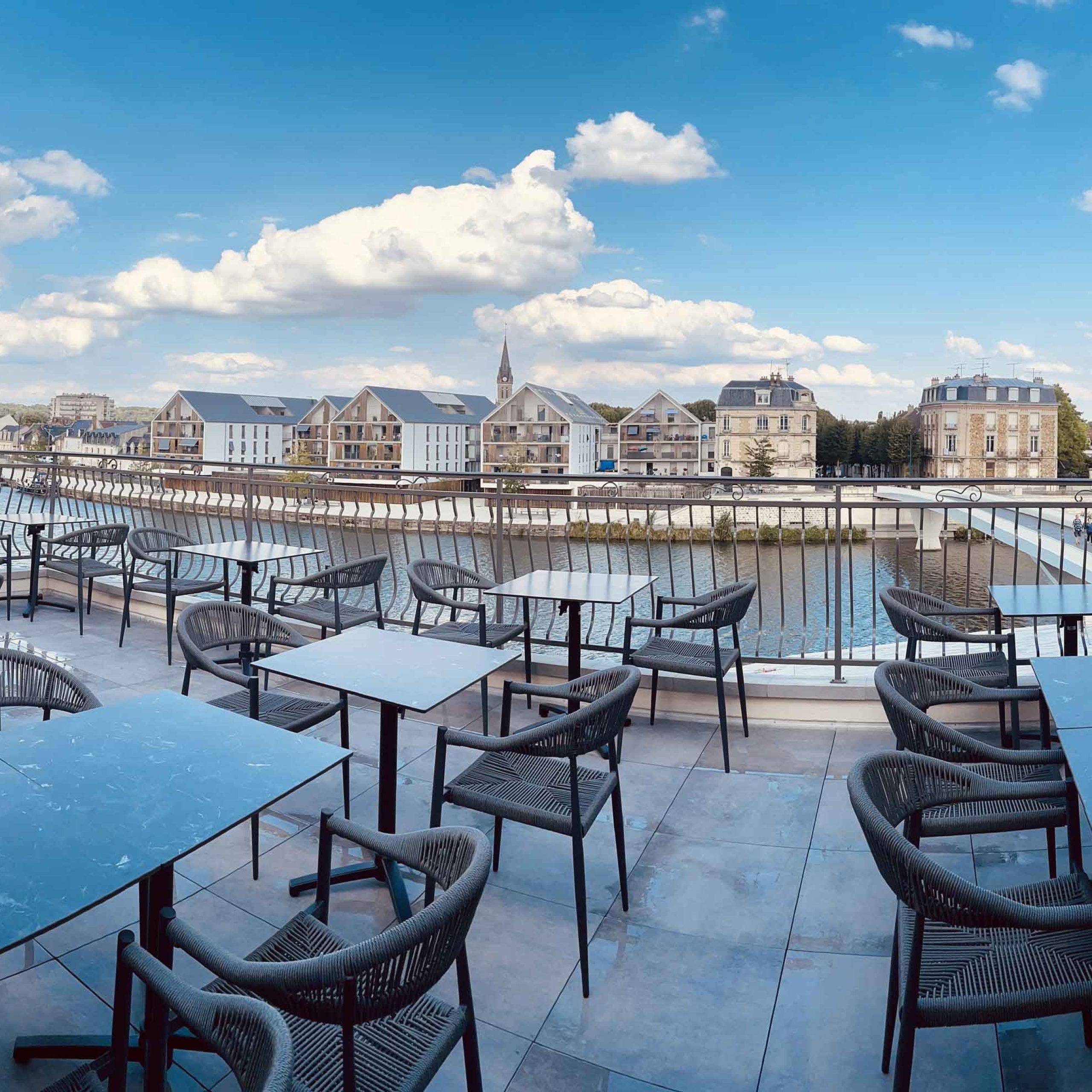 TERRASSE MUSICALE DE LA PASSERELLE